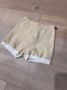 Nagnata shorts